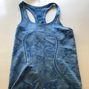 Lululemon tank top